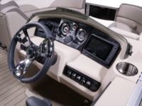 Q_Series-Cottage_Q Series Cottage-console-angle