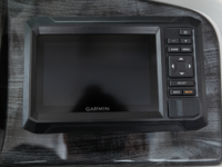 Q_21-RSS_WhiteMetallic_Legend-Boats395A3650