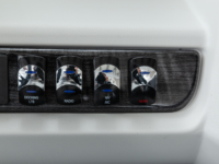 Q_21-RSS_WhiteMetallic_Legend-Boats395A3655