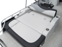 Q23CRL_WhiteMetallicSport_CRL_LegendBoatsDSC02443