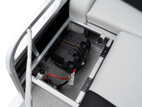 Q23CRL_WhiteMetallicSport_CRL_LegendBoatsDSC02453