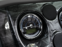 Q23CRL_WhiteMetallicSport_CRL_LegendBoatsDSC02535