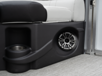 Q23CRL_WhiteMetallicSport_CRL_LegendBoatsDSC02573