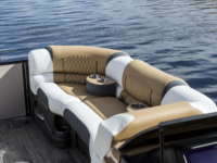 25_Elegans_Elite_Windshield_Vetta_Lifestyle_IL_8613