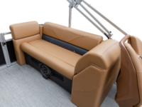 LE_21_QL_Premium_Legendboats395A5135