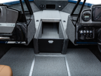 17XT_Sapphire_Legendboats395A5849