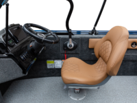 17XT_Sapphire_Legendboats395A5800