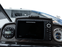 17XT_Sapphire_Legendboats395A5831