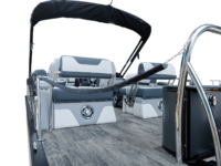 Levata_23-QLS_Windshield_Vetta395A4627