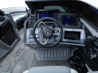 Levata_23-QLS_Windshield_Vetta395A4746