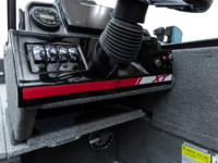 18XT_Chili_Pepper_Red_Legendboats395A6008