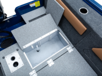 20_XT_SapphireBlue_LegendBoats395A9473