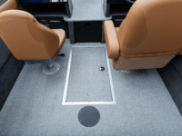 20_XT_SapphireBlue_LegendBoats395A9491