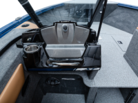 20_XT_SapphireBlue_LegendBoats395A9551