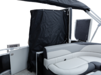 Q_21_C_WhiteMetallicLegendboats395A4937