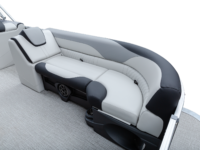 Q_21_C_WhiteMetallicLegendboats395A4964