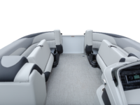 Q_21_C_WhiteMetallicLegendboats395A4970