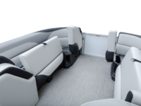 Q_21_C_WhiteMetallicLegendboats395A4972