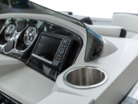 Q_21-RSS_WhiteMetallicSport_Legend-Boats395A3753