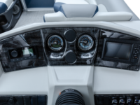 Q23QL_SteelBlueSport_Legendboats395A8903