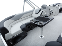 Q23QL_WhiteMetallic-Sport_LegendBoats395A1991