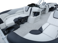 Q23QL_WhiteMetallic-Sport_LegendBoats395A2133