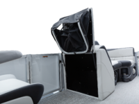Q23QL_WhiteMetallic-Sport_LegendBoats395A2194