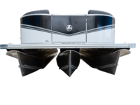 Q23QL_WhiteMetallic-Sport_LegendBoats395A2224